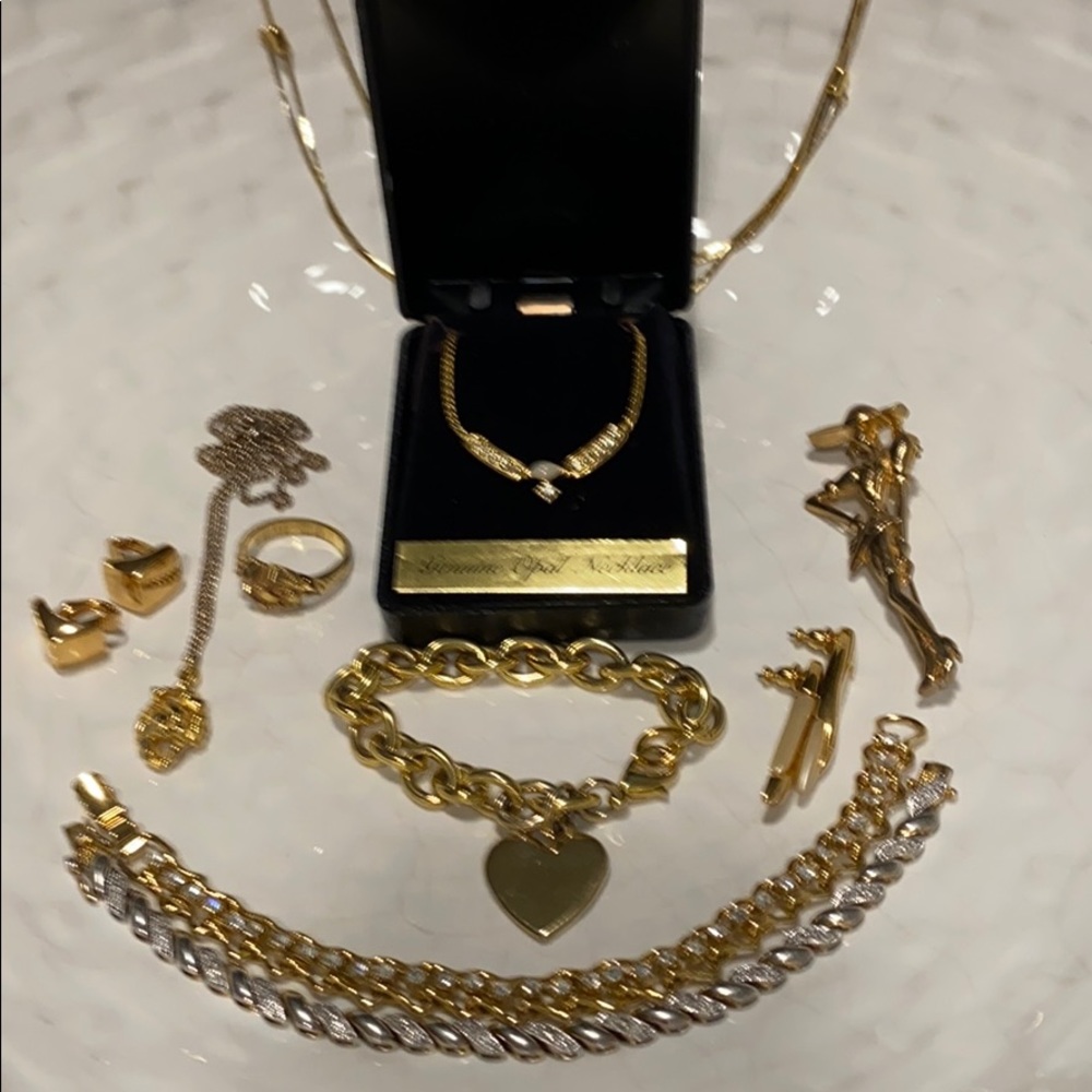 Women’s Gold Tone Jewelry